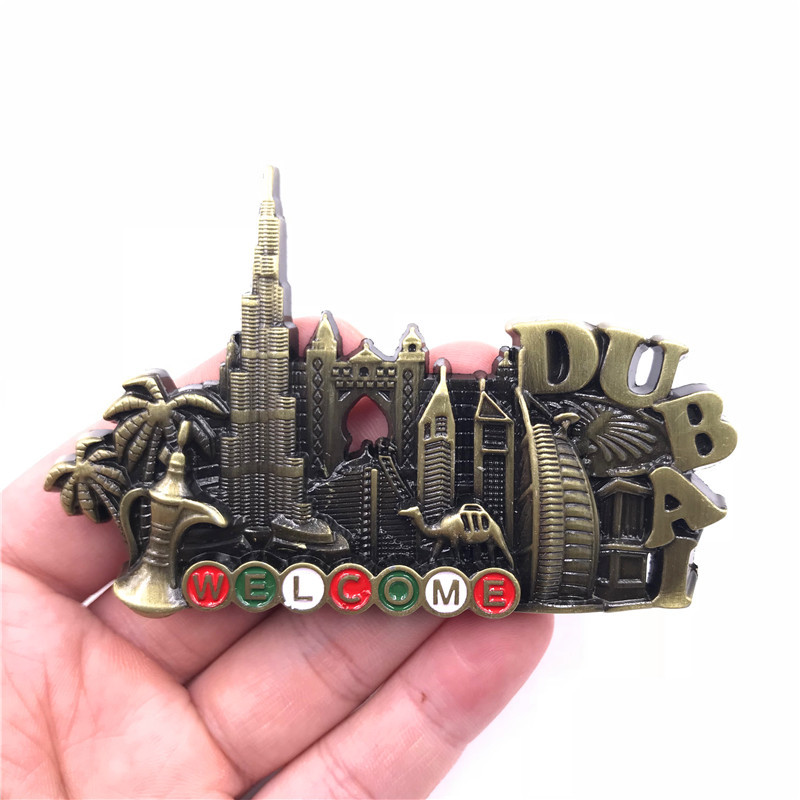 ثلاجة معدنية دبي بحروف ثلاثية  - مراجعة Car Accessories Dubai وسعره